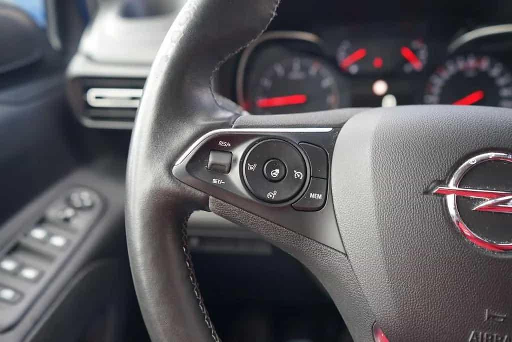 Opel Combo Life E 1.2 Elegance Fernlichtassistent PDC 05/2020-photo-15
