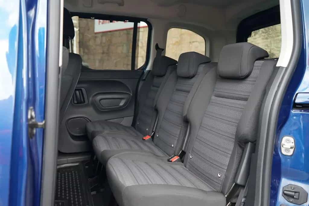 Opel Combo Life E 1.2 Elegance Fernlichtassistent PDC 05/2020-photo-26
