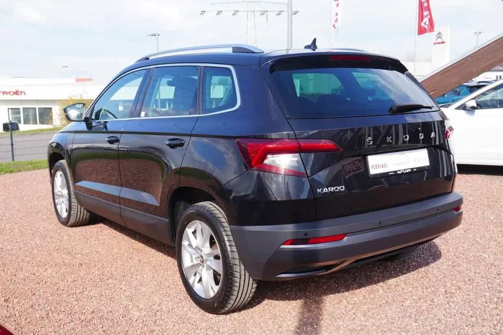 Skoda Karoq 1.5 TSI Style LED Navi ACC PDC SmartLink 07/2021-photo-4