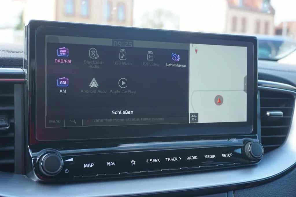 Kia XCeed 1.4 T-GDI Vision Aut. LED Navi AHK Kamera 03/2020-photo-11