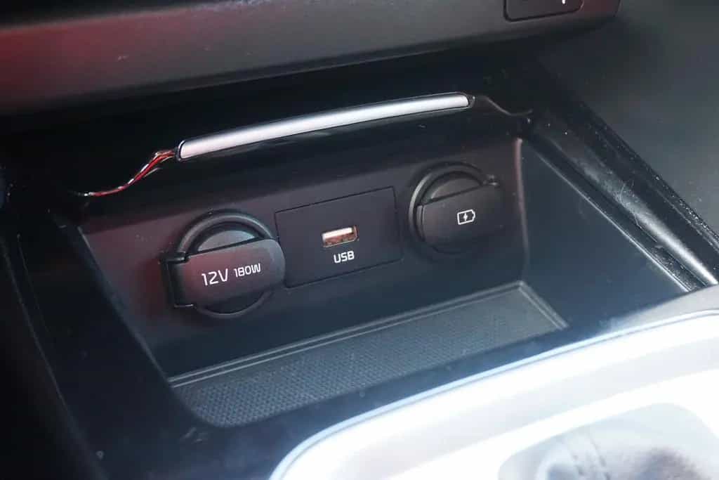 Kia XCeed 1.4 T-GDI Vision Aut. LED Navi AHK Kamera 03/2020-photo-15