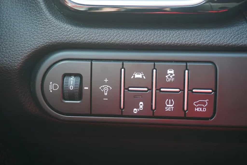 Kia XCeed 1.4 T-GDI Vision Aut. LED Navi AHK Kamera 03/2020-photo-26