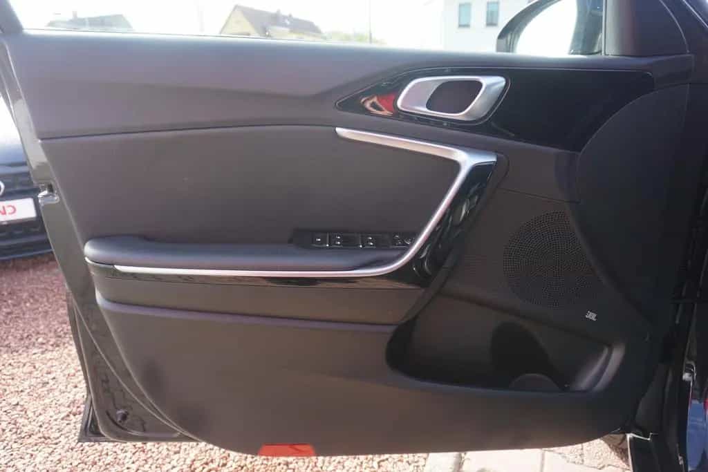 Kia XCeed 1.4 T-GDI Vision Aut. LED Navi AHK Kamera 03/2020-photo-27