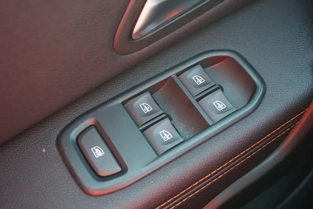Dacia Duster II 1.3 TCE Extreme LED Android Apple Navi 06/2022-photo-32