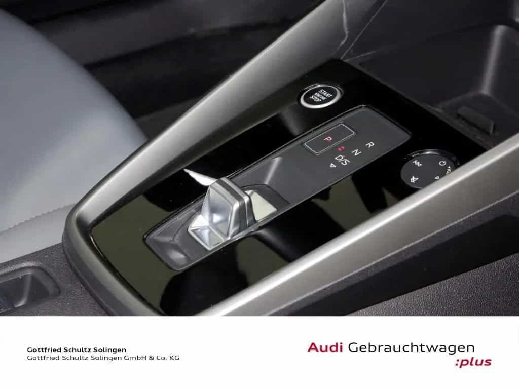 Audi A3 Sportback 30 TFSI S line 18 HUD RFK LED Leder 03/2023-photo-10