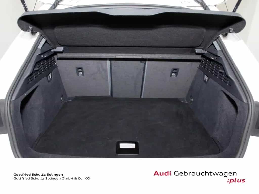 Audi A3 Sportback 30 TFSI S line 18 HUD RFK LED Leder 03/2023-photo-7