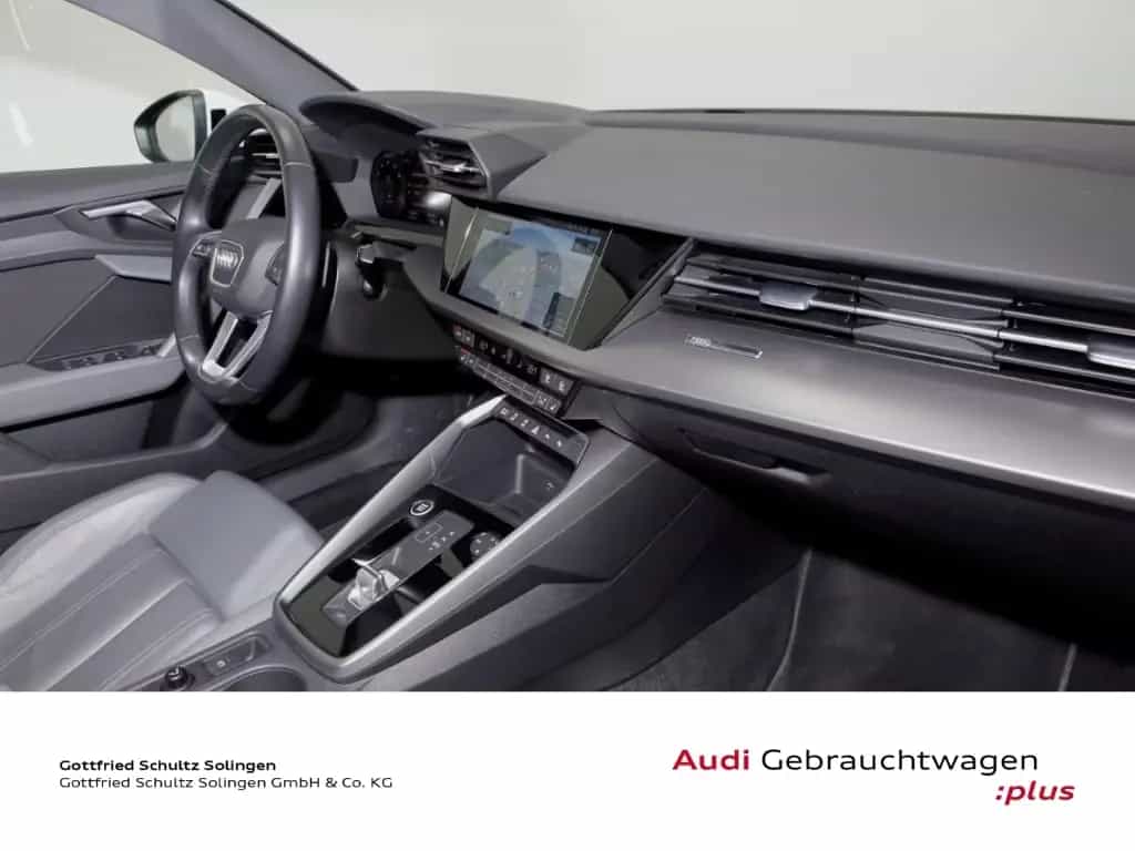 Audi A3 Sportback 30 TFSI S line 18 HUD RFK LED Leder 03/2023-photo-9