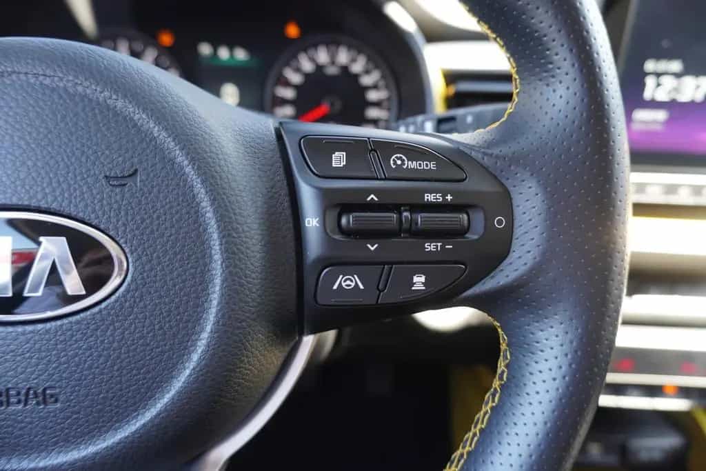 Kia Stonic 1.0 T-GDI M-Hybrid Spirit Aut. Navi LED 08/2021-photo-13