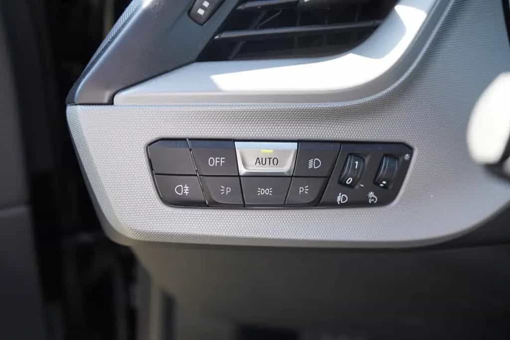 BMW 118 i Advantage Navi PDC Klimaaut. Tempomat DAB 01/2021-photo-19
