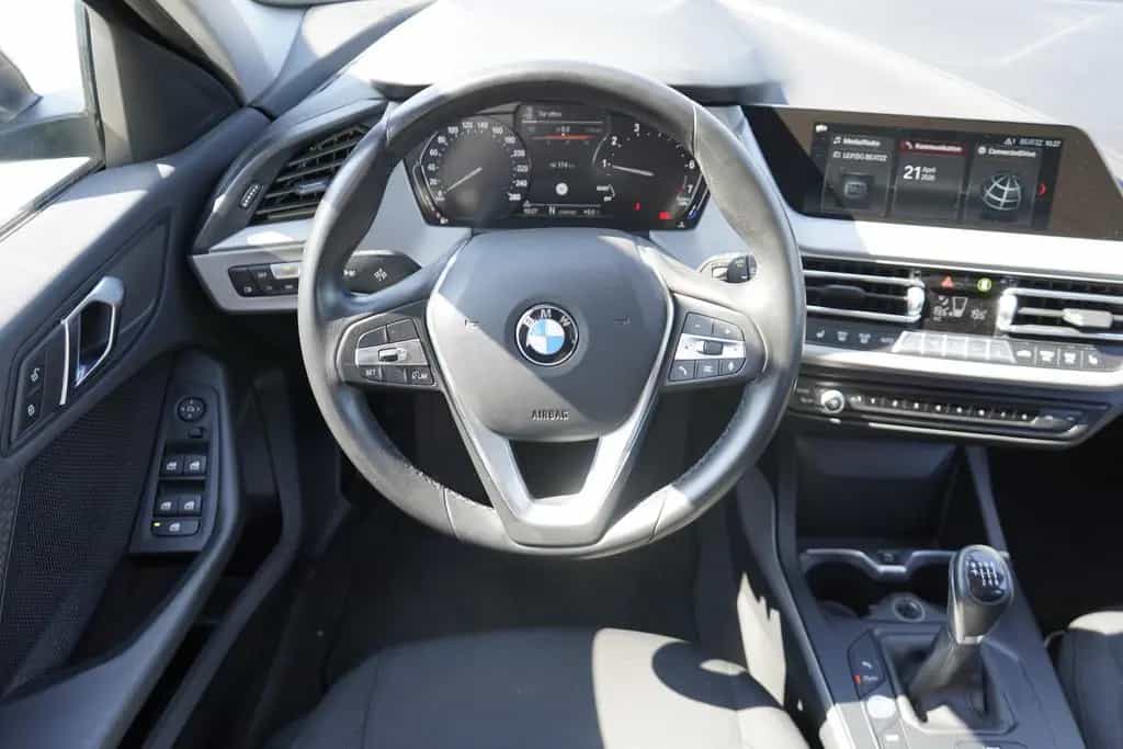 BMW 118 i Advantage Navi PDC Klimaaut. Tempomat DAB 01/2021-photo-20