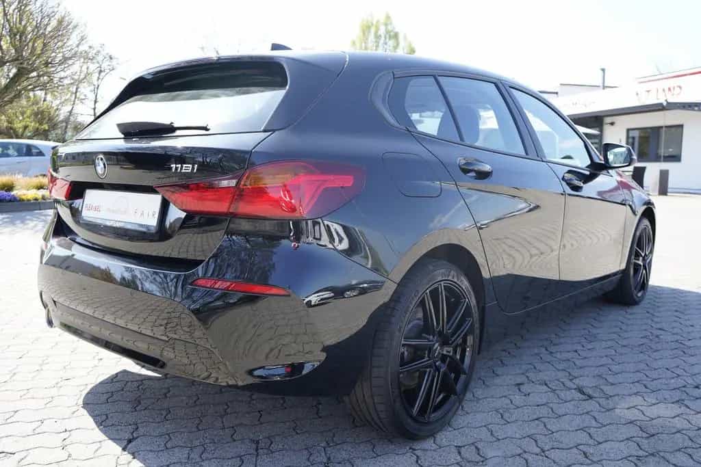 BMW 118 i Advantage Navi PDC Klimaaut. Tempomat DAB 01/2021-photo-4