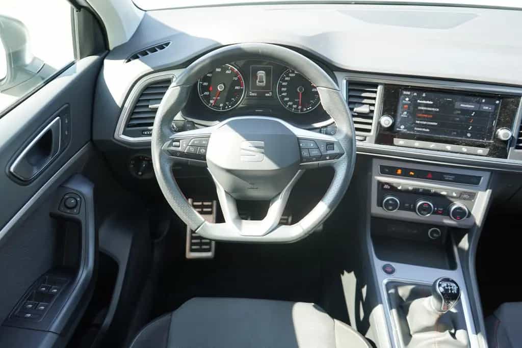 Seat Ateca 1.5 TSI FR LED ACC Kamera FullLink 01/2023-photo-23