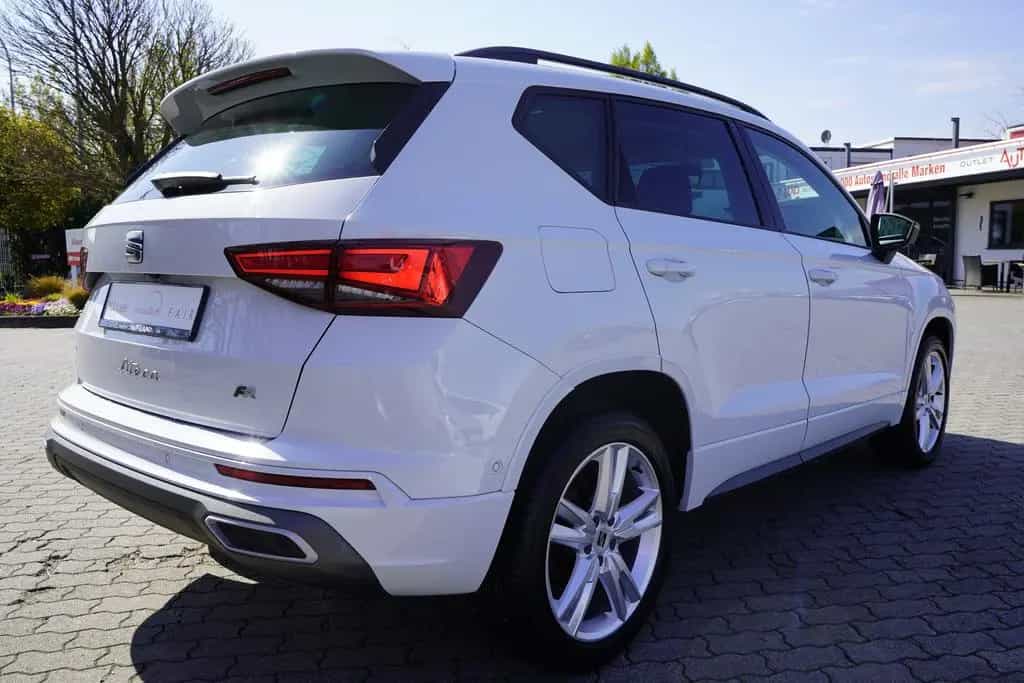 Seat Ateca 1.5 TSI FR LED ACC Kamera FullLink 01/2023-photo-4