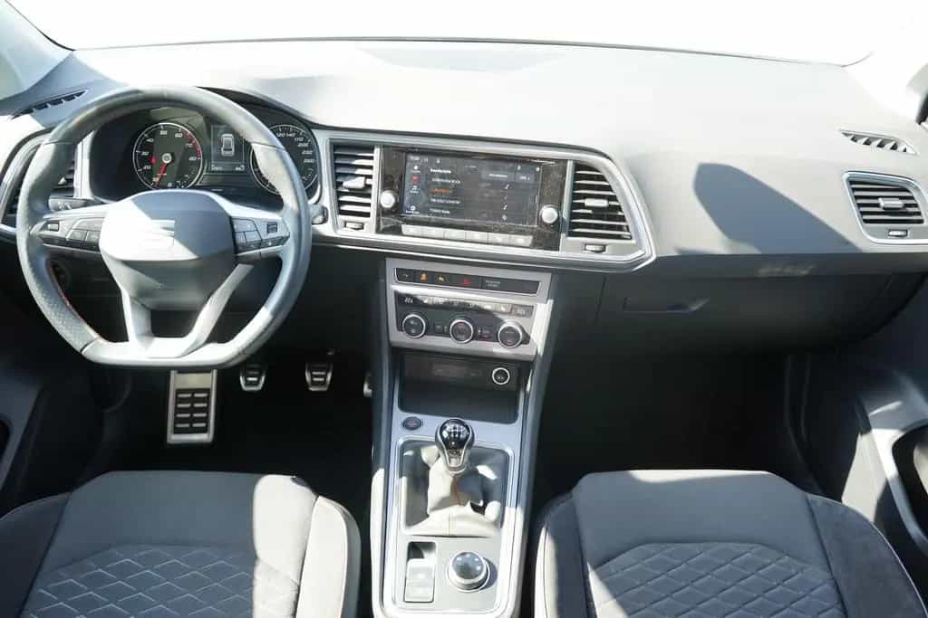 Seat Ateca 1.5 TSI FR LED ACC Kamera FullLink 01/2023-photo-8