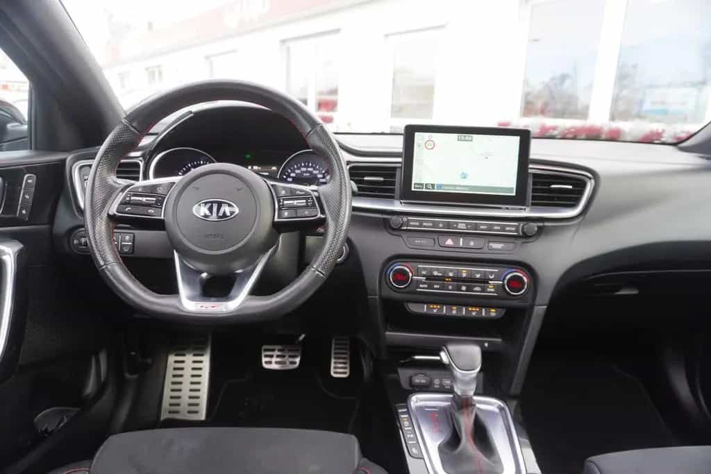Kia ProCeed 1.6 T-GDI GT LED Navi Sitzheizung Pano. 05/2019-photo-14