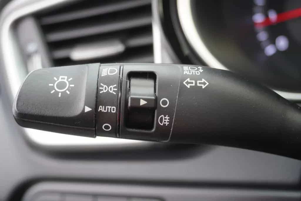 Kia ProCeed 1.6 T-GDI GT LED Navi Sitzheizung Pano. 05/2019-photo-18