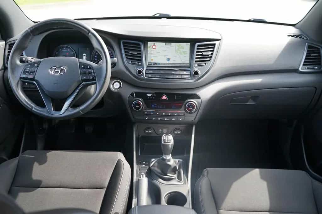 Hyundai TUCSON 1.6 Passion Navi Lenkradheizung Kamera 07/2018-photo-14