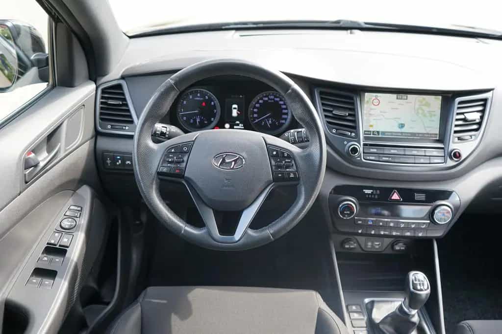 Hyundai TUCSON 1.6 Passion Navi Lenkradheizung Kamera 07/2018-photo-15