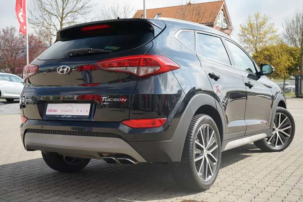 Hyundai TUCSON 1.6 Passion Navi Lenkradheizung Kamera 07/2018-photo-2