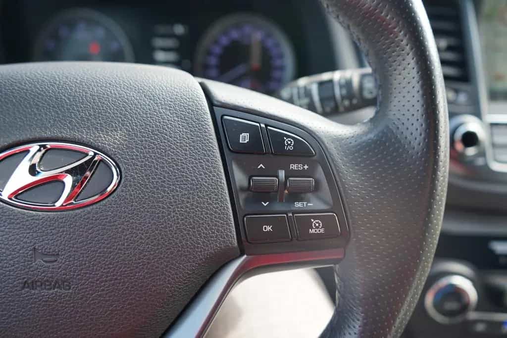 Hyundai TUCSON 1.6 Passion Navi Lenkradheizung Kamera 07/2018-photo-27