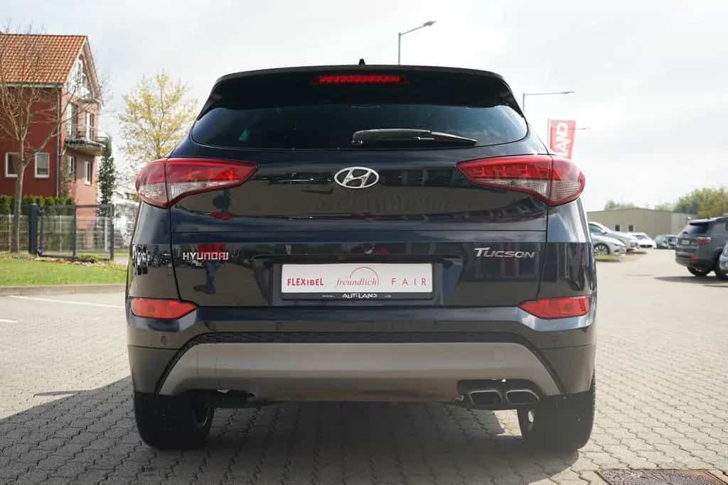 Hyundai TUCSON 1.6 Passion Navi Lenkradheizung Kamera 07/2018-photo-3