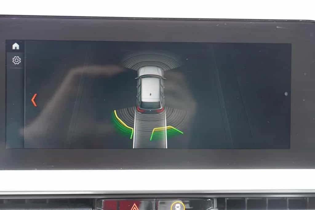 BMW 320 d xDrive Advantage LED Navi Tempomat SHZ PDC 04/2020-photo-17