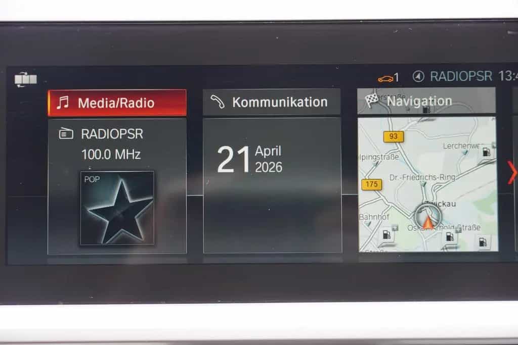 BMW 320 d xDrive Advantage LED Navi Tempomat SHZ PDC 04/2020-photo-18