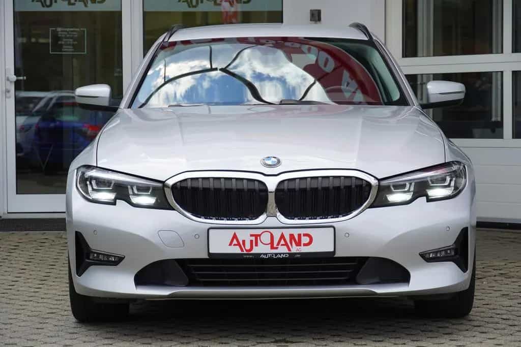 BMW 320 d xDrive Advantage LED Navi Tempomat SHZ PDC 04/2020-photo-6