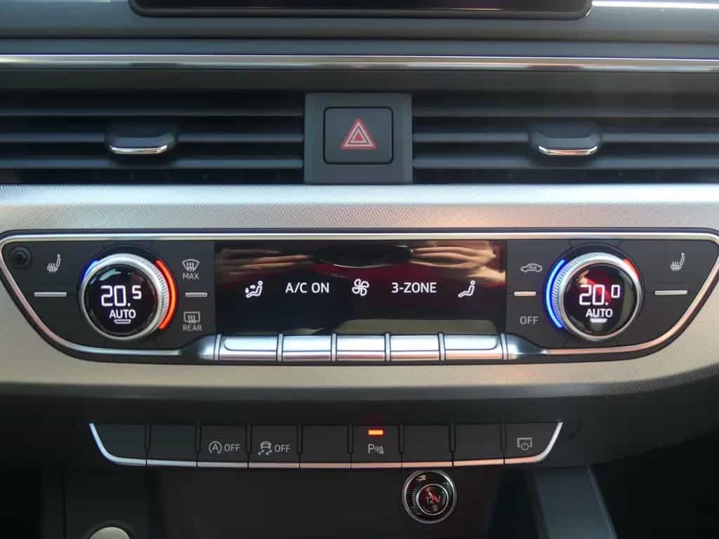 Audi A4 Avant 1.4 Bi-Xenon AHK Sitzheizung el. Heckkl 03/2018-photo-15