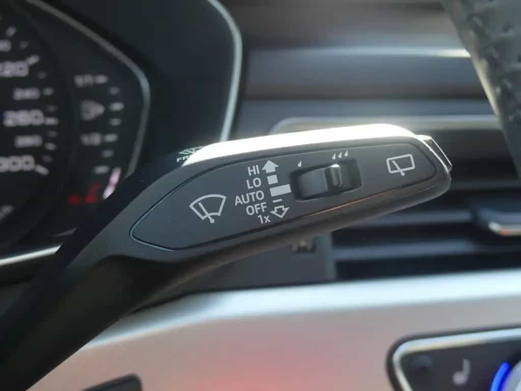 Audi A4 Avant 1.4 Bi-Xenon AHK Sitzheizung el. Heckkl 03/2018-photo-25