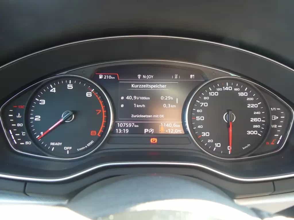Audi A4 Avant 1.4 Bi-Xenon AHK Sitzheizung el. Heckkl 03/2018-photo-26