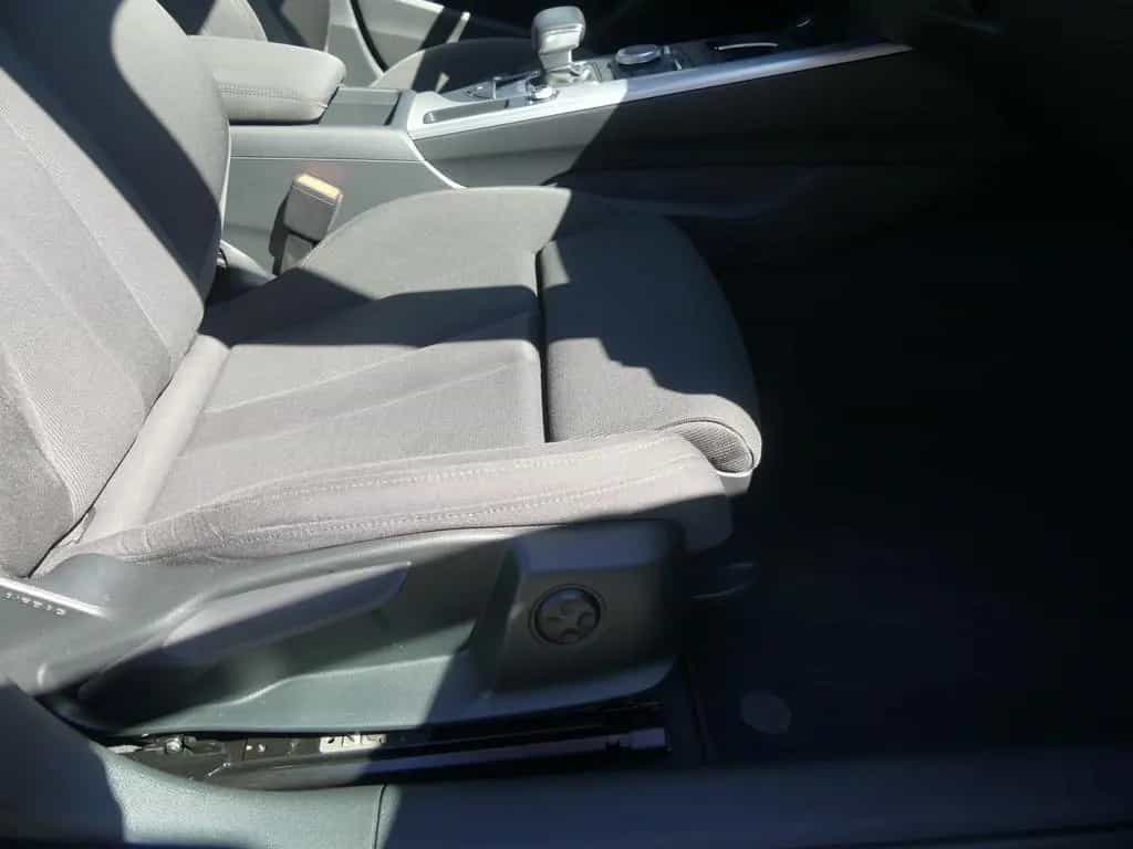 Audi A4 Avant 1.4 Bi-Xenon AHK Sitzheizung el. Heckkl 03/2018-photo-32