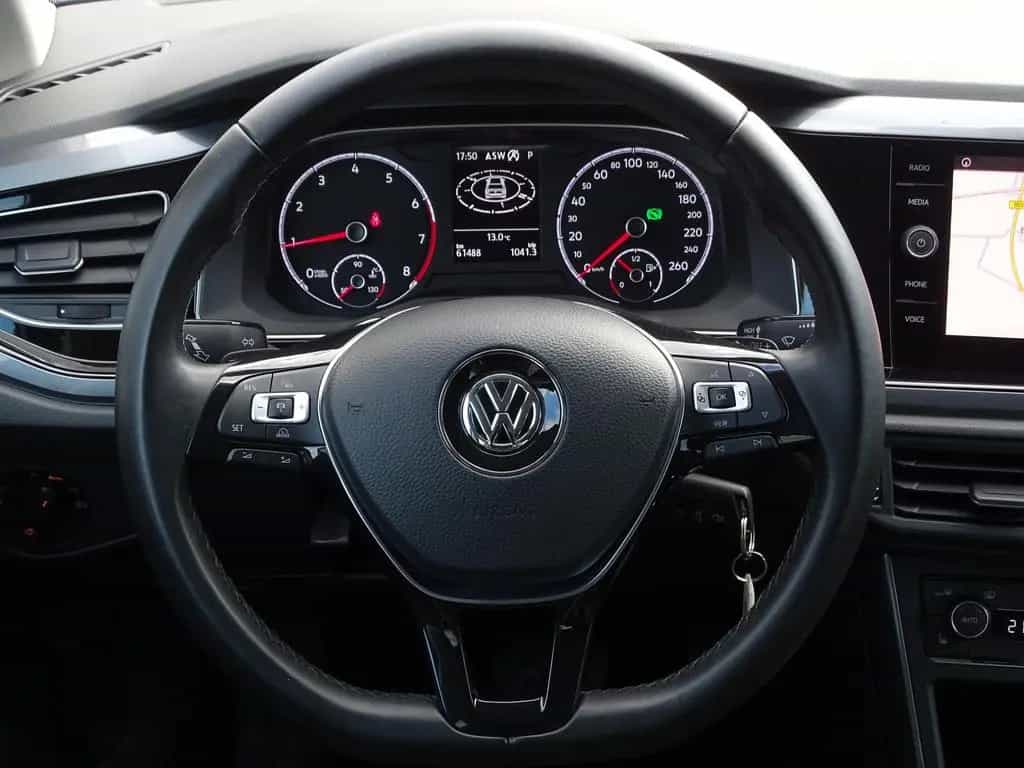 Volkswagen Polo 1.0 TSI DSG LED Navi ACC Sitzheizung 04/2018-photo-14