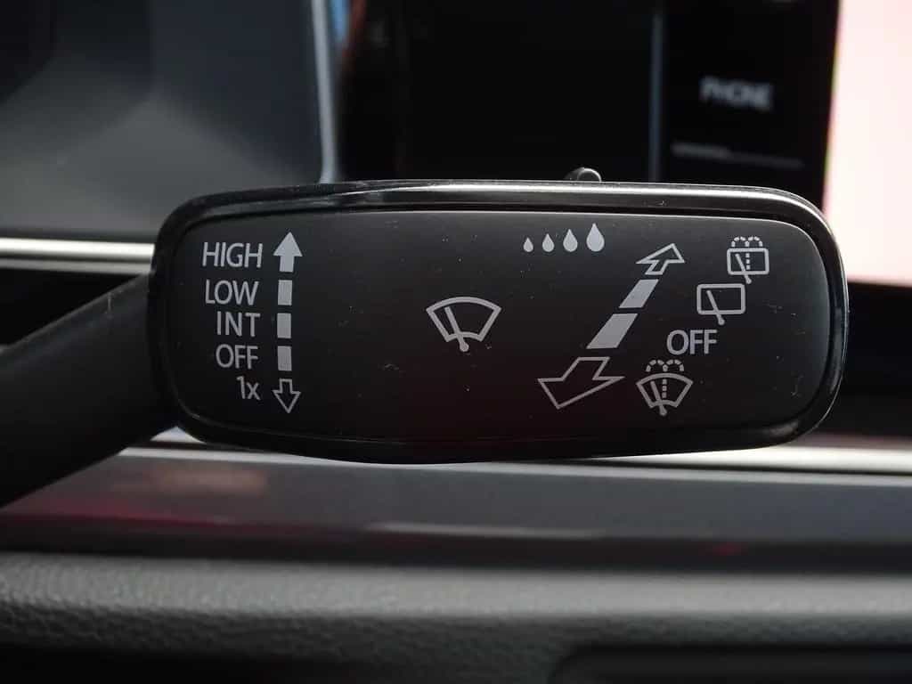 Volkswagen Polo 1.0 TSI DSG LED Navi ACC Sitzheizung 04/2018-photo-18