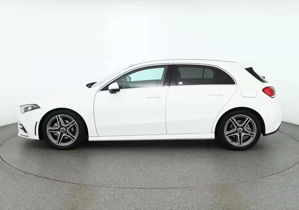 Mercedes-Benz A 200 A200 AMG Line LED Navi Sitzheizung Widescreen 02/2019-photo-1