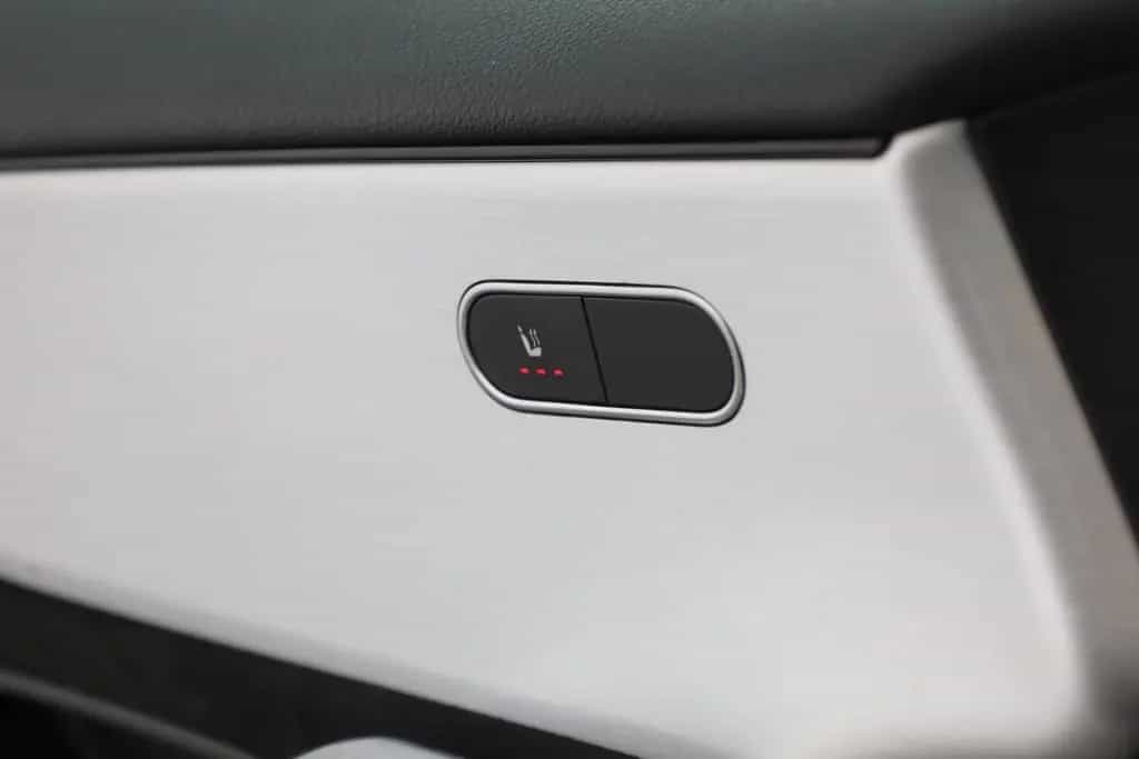 Mercedes-Benz A 200 A200 AMG Line LED Navi Sitzheizung Widescreen 02/2019-photo-21