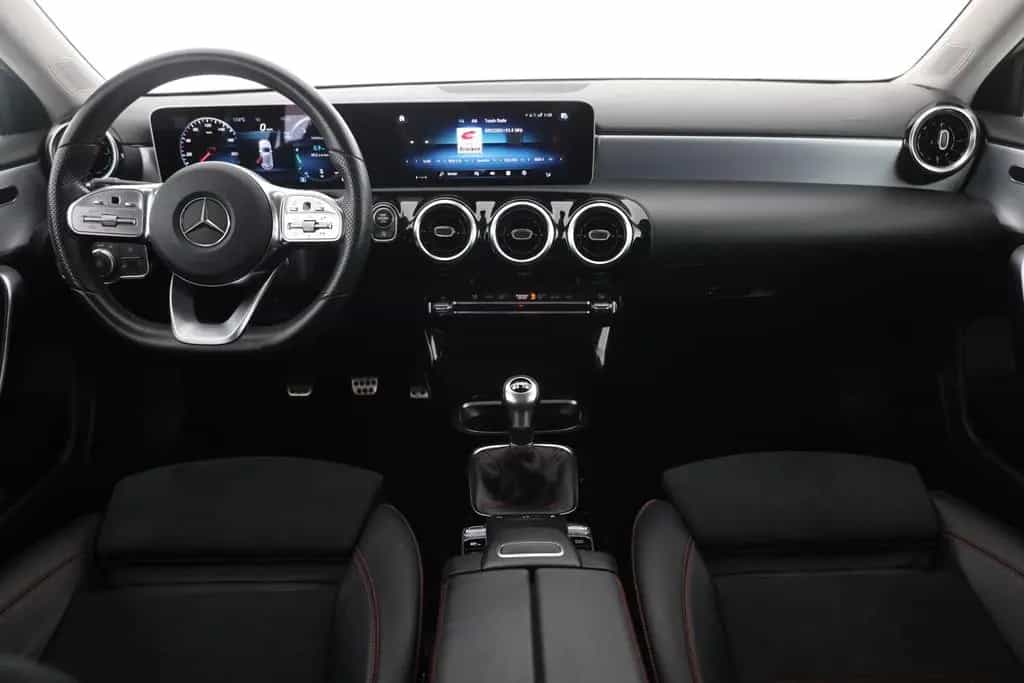 Mercedes-Benz A 200 A200 AMG Line LED Navi Sitzheizung Widescreen 02/2019-photo-8