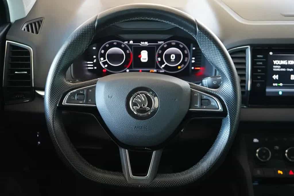 Skoda Karoq 1.5 16V TSI Style LED Navi Sitzheizung AHK 07/2019-photo-13