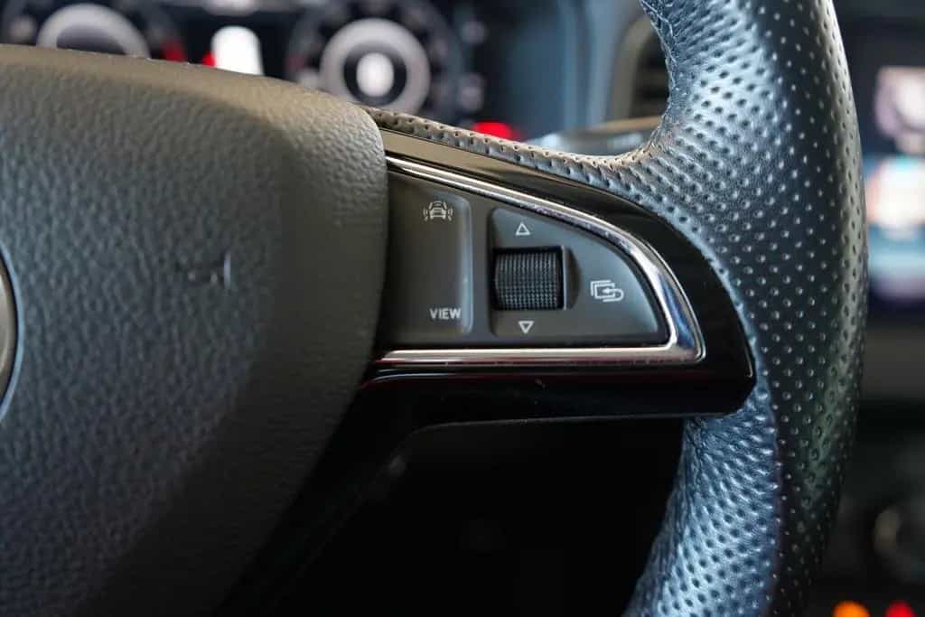 Skoda Karoq 1.5 16V TSI Style LED Navi Sitzheizung AHK 07/2019-photo-21