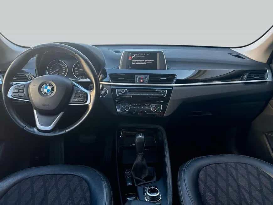 BMW X1 xDrive20i Aut. xLine LED Navi Komfortzugang 05/2017-photo-13