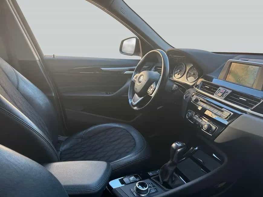 BMW X1 xDrive20i Aut. xLine LED Navi Komfortzugang 05/2017-photo-15
