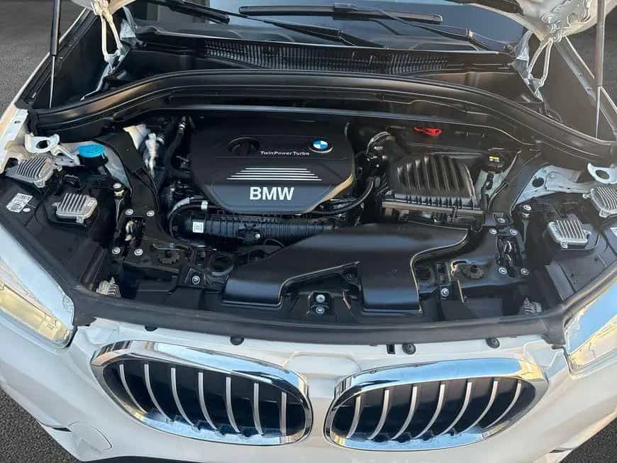 BMW X1 xDrive20i Aut. xLine LED Navi Komfortzugang 05/2017-photo-7