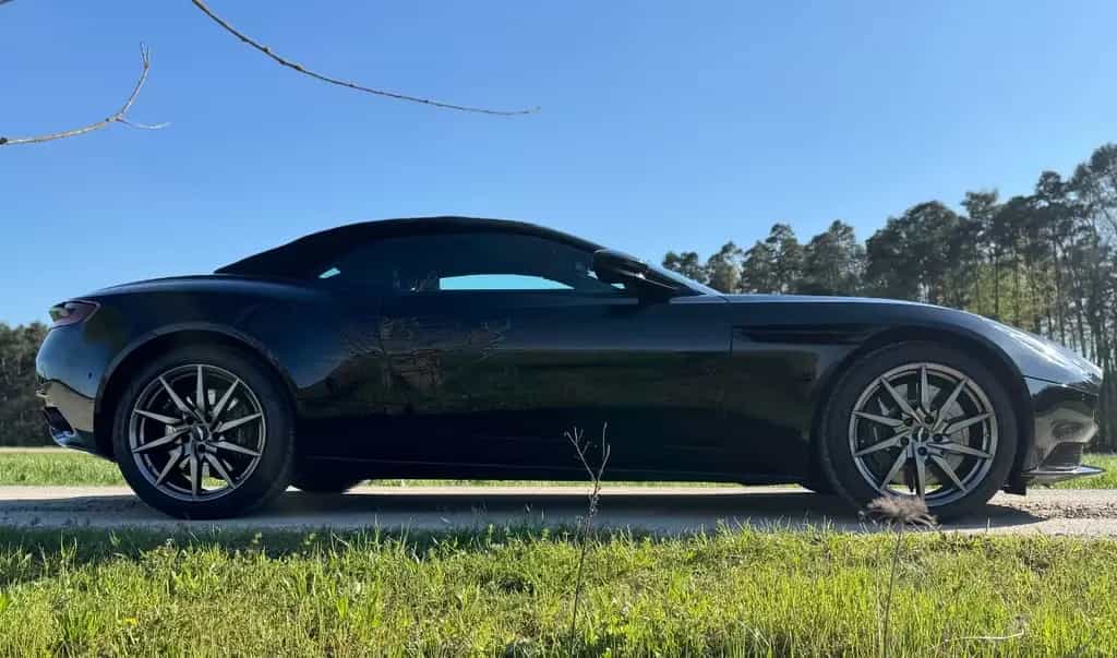Aston Martin DB11 4.0 V8 Volante - 09/2020-photo-2