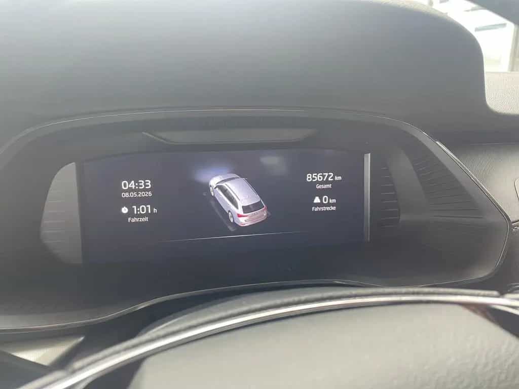 Skoda Octavia Combi 1.5 TSI Clever | NAVI | LED | AHK 03/2022-photo-17