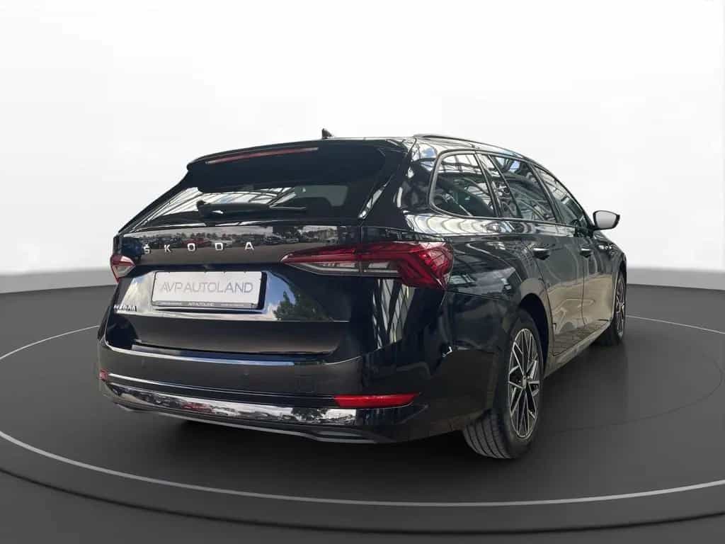 Skoda Octavia Combi 1.5 TSI Clever | NAVI | LED | AHK 03/2022-photo-4