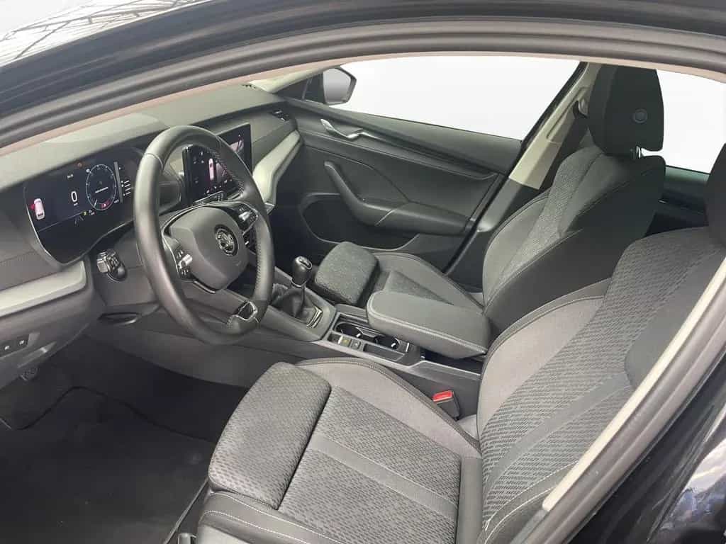 Skoda Octavia Combi 1.5 TSI Clever | NAVI | LED | AHK 03/2022-photo-7