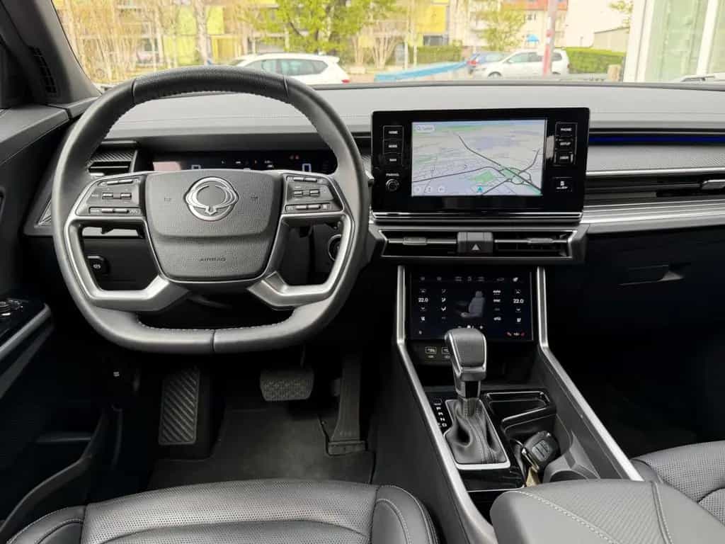 KGM Torres Premium 1.5 T-GDi 163 PS AWD Leder Nav 12/2024-photo-9