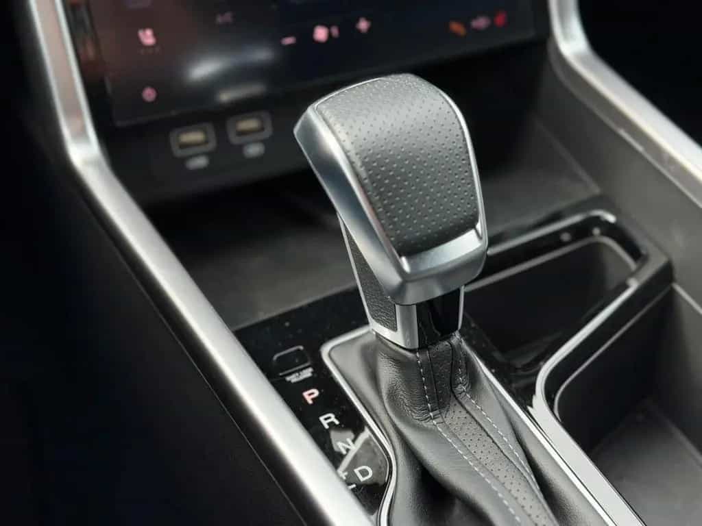 KGM Torres Premium 1.5 T-GDi 163 PS AWD Leder Nav 12/2024-photo-17