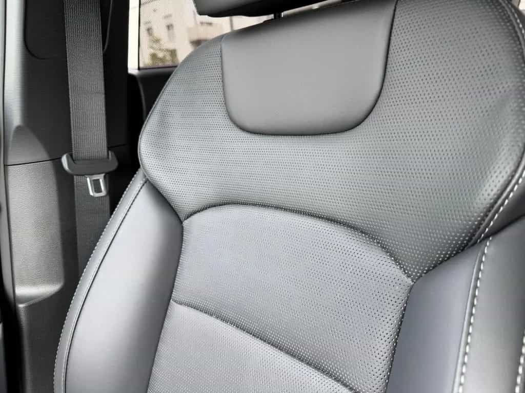 KGM Torres Premium 1.5 T-GDi 163 PS AWD Leder Nav 12/2024-photo-18
