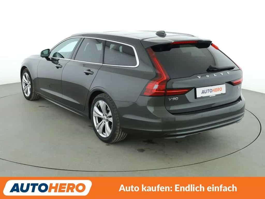 Volvo V90 2.0 B4 Mild-Hybrid Momentum Pro Aut.*NAV*HUD 10/2020-photo-3